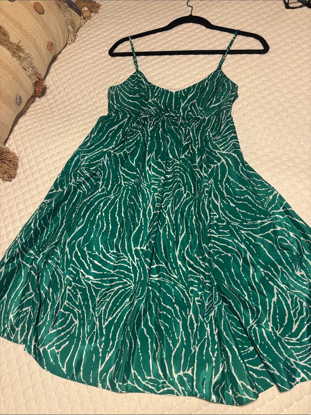 Green And White Spaghetti Strap mini Sundress